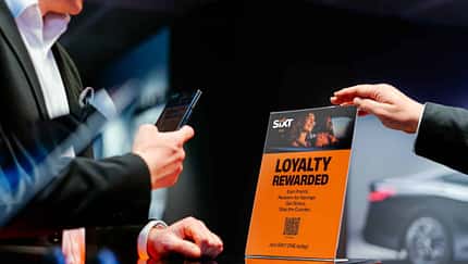 mietwagen_schlüsselübergabe_SIXT 03/2022_mietwagen_schlüsselübergabe_SIXT